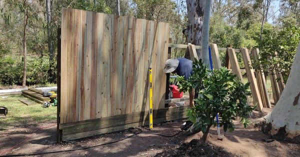 Landscaping in Lota Fencing 4